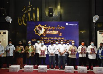 PTBA Salurkan Alquran, Iqro dan Mukenah pada Kegiatan Tanjung Enim Berzikir