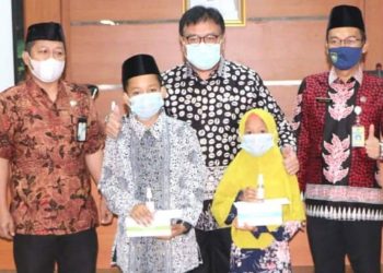 Pj Bupati Lepas Kafilah Kabupaten Muara Enim ke STQH XXVI Provinsi Sumsel