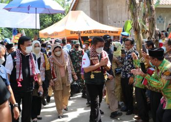 Gubernur Sumsel dan Pj Bupati Muara Enim Hadiri Sedekah Dusun dan Silaturahmi Akbar Mijan Tunggal di Desa Lebak Budi