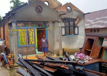 Saat Ditinggal, Rumah Gandung Ludes Dilahap Si Jago Merah