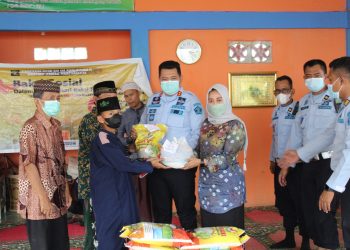 Lapas Kelas ll-B Muara Enim Bagikan Ratusan Sembako Kepada Masyarakat