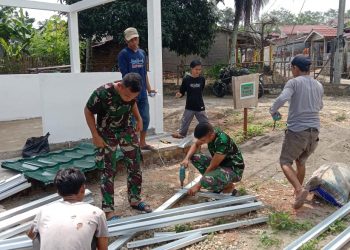 Personil Satgas TMMD Ke-113 Kodim 0404 Muara Enim Dirikan Sejumlah Poskamling