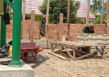 Pembangunan Fasilitas Pendukung Sumur Bor Manunggal Air Terus Dikerjakan