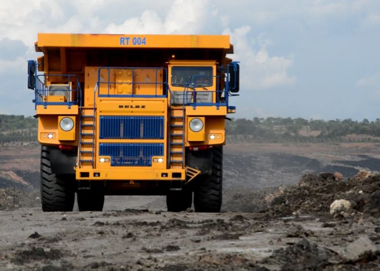 Dukung Dekarbonisasi, PTBA Pakai Kendaraan Listrik untuk Operasional Tambang