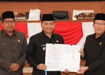 DPRD Muara Enim Setujui Raperda APBD Perubahan 2022
