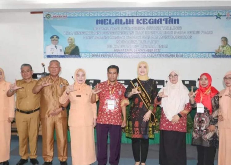 Tingkatkan Kompetensi Guru PAUD, Pj Sekda Buka Sosialisasi Bercerita Bagi Guru PAUD dan TK
