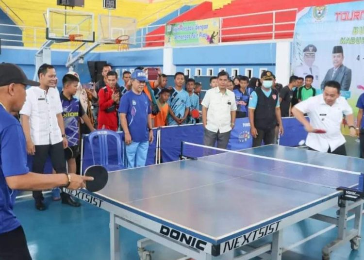 Jaring Bibit Atlet Propesional, Pj Bupati Muara Enim Buka Turnamen Tenis Meja