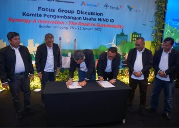 Sinergi Grup MIND ID, PT Timah dan Bukit Asam Jajaki Pengembangan PLTS