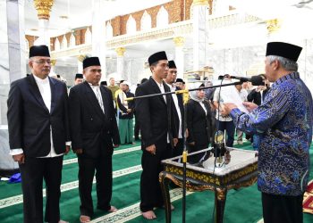 Lantik Pimpinan Baznas, Bupati OKI Harap Zakat Tumbuhkan Ekonomi Umat