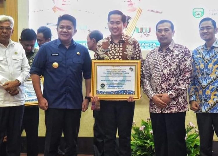 Muara Enim Raih Opini Kualitas Tertinggi Predikat Kepatuhan Standar Pelayanan Publik 2022