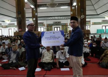 PTBA Salurkan Bantuan untuk 105 Masjid dan 106 Musholah