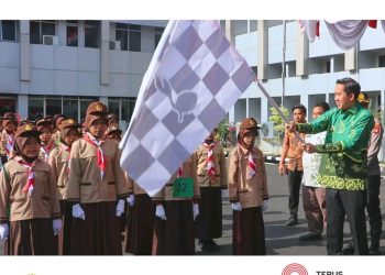 Plt Bupati Muara Enim Lepas Peserta Lomba Gerak Jalan Pramuka