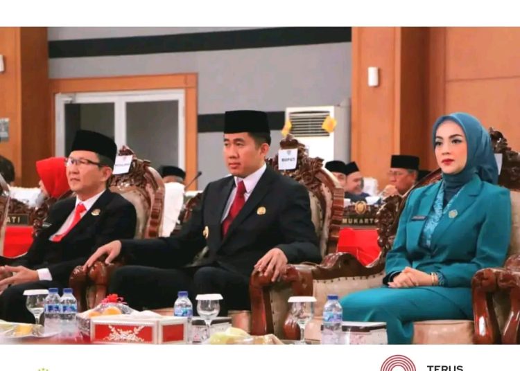 Jelang Perayaan HUT RI Ke-88, Plt Bupati Muara Enim Dengarkan Pidato Kenegaraan Presiden RI