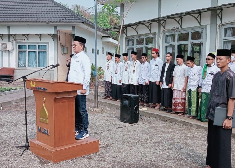 Hari Santri 2023, PTBA Dukung Santri untuk Kemajuan Negeri