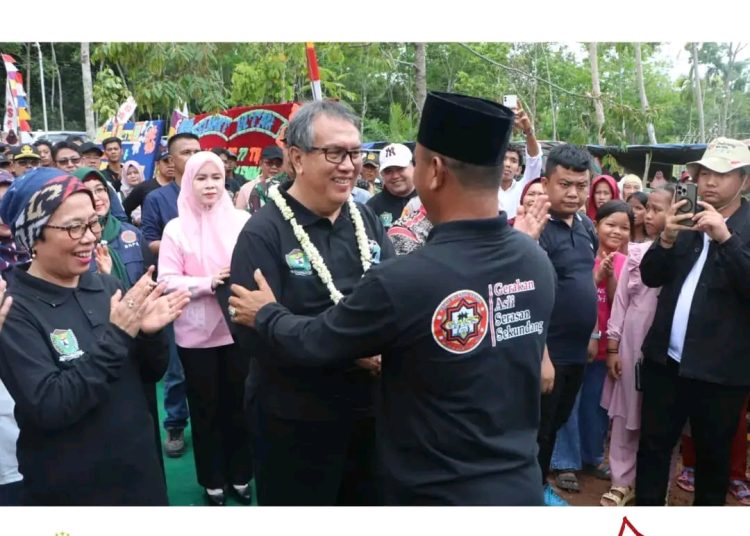 Pj. Bupati Muara Enim Buka Lomba Njale Rambang di Danau Pulun Lestari