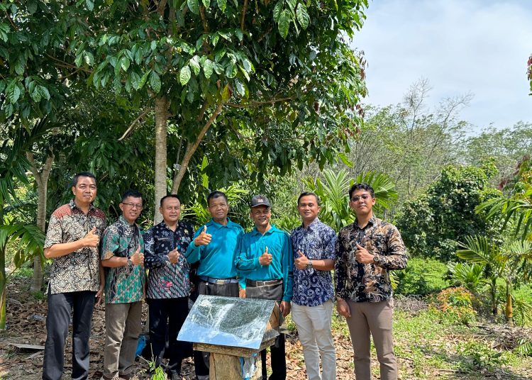 Berdayakan Masyarakat Desa Embawang, Bukit Asam (PTBA) Dukung Budidaya Lebah Madu