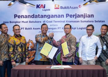Bukit Asam (PTBA) dan KAI Logistik Teken Kerja Sama Jasa Bongkar Muat Batubara