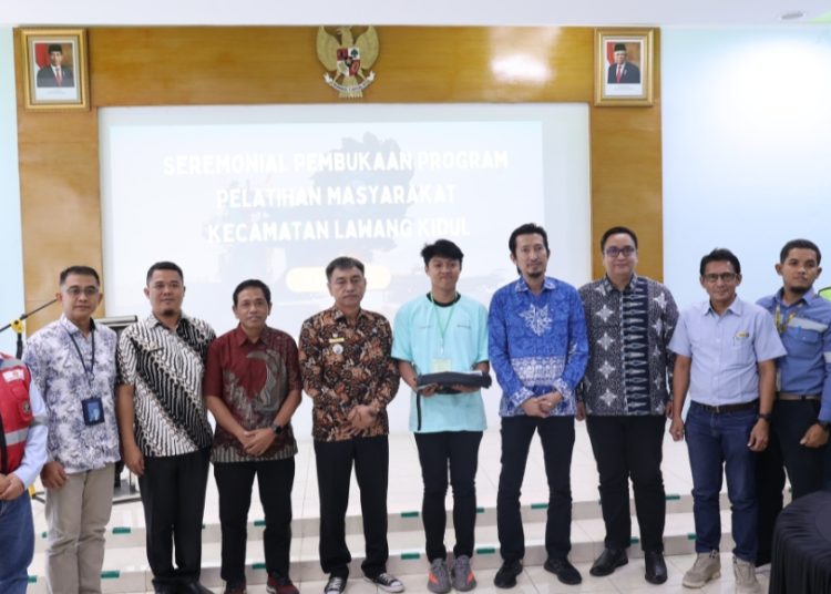 Tingkatkan Keterampilan Masyarakat, Bukit Asam (PTBA) Gelar Pelatihan Operator dan Mekanik