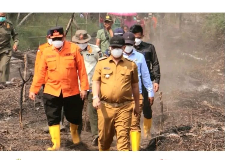 Pj. Bupati Muara Enim Minta Intensifkan Water Bombing