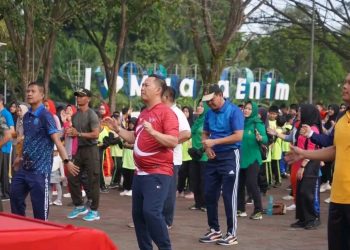 Peringati Hari Olahraga Nasional, Pj. Bupati Muara Enim Senam Pagi Bersama Masyarakat