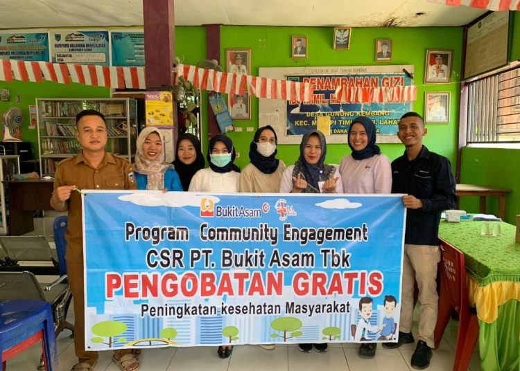Peduli Kesehatan Masyarakat, Bukit Asam (PTBA) Gelar Pengobatan Gratis