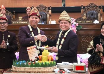 Pj Gubernur Hadiri Puncak Peringatan HUT Kabupaten Muara Enim Ke-78, Puji Kinerja Henky Putrawan Wujudkan Bumi Serasan Sekundang Maju dan Sejahtera