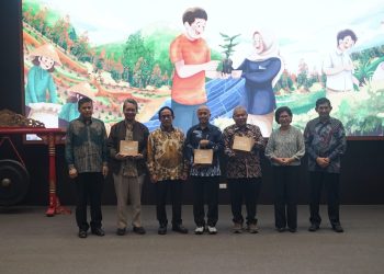 Dukung Swasembada Pangan Nasional, PTBA dan UGM Hadirkan Produk Kalium Humat dari Hilirisasi Batubara