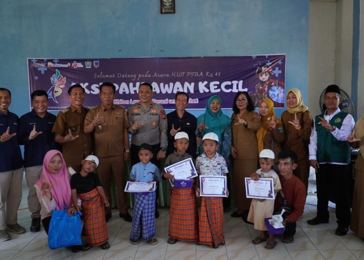 Perkuat Komitmen SDGs, PTBA Gelar Khitanan Gratis Bagi 500 Anak di Ring 1 Perusahaan